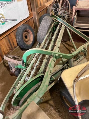 Main image John Deere 350